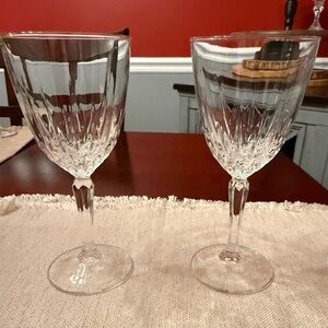 Set Of 2 Cristal d'Arques-Durand Luminarc "Diamant" crystal wine glasses